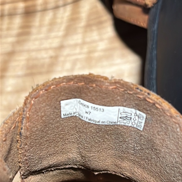 Crocs Brown Leather Buckle Cobbler Clogs #15513.  sz 7 - Picture 5 of 5